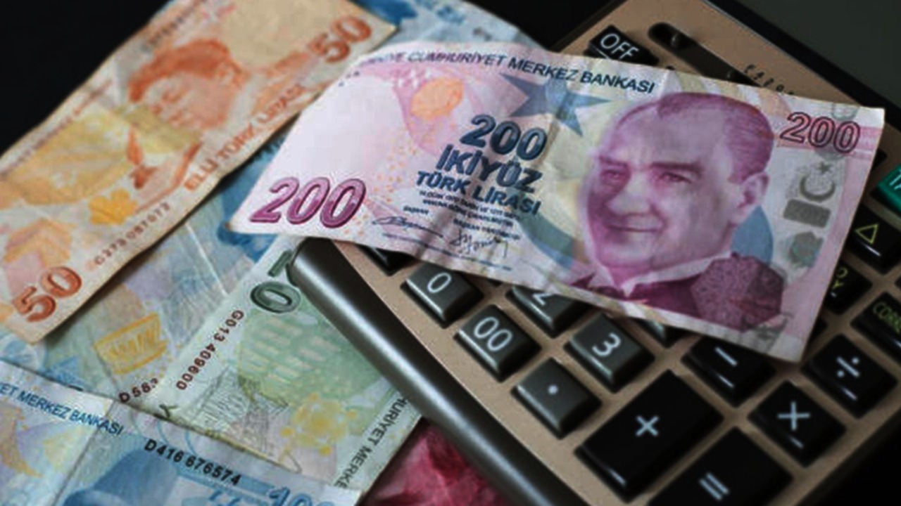 VERGİLERE YÖNELİK YENİ DÜZENLEMELER
Gelir vergisi kapsamında, kazanca göre belirlenen istisna ve indirim tutarları da yeniden değerleme oranı doğrultusunda artırıldı. Özellikle mükelleflerin faydalandığı kira gelirleri, değer artış kazancı ve arızi kazçlara dair istisna tutarlarında dikkat çeken değişiklikler yapıldı:
