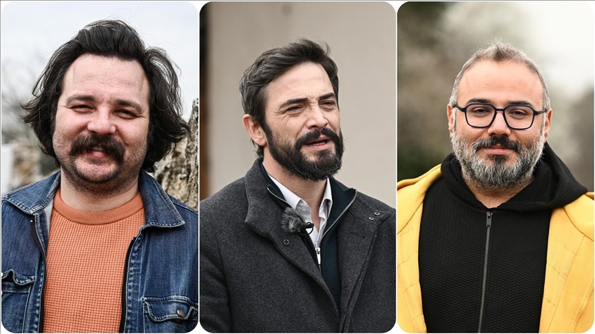GASSAL’IN HİKAYESİ VE YENİ SEZONDA BEKLENENLER
Kara mizah ve dramı bir araya getiren "Gassal", ölüm ve hayat arasındaki ince çizgide gezinirken izleyicilere duygusal bir yolculuk sunuyor. İlk sezonda Baki karakterinin yalnızlık ve ölüm korkusu üzerinden işlenen hikayesi, ikinci sezonda daha derinleşerek devam edecek. Fragmanda, Baki’nin geçmişindeki sırların gün yüzüne çıkacağı ve bu süreçte hayata dair yeni anlamlar keşfedeceği ipuçları veriliyor.
