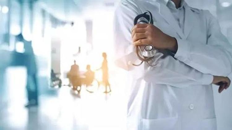 HASTALAR ŞİKAYETLERİNİ KOLAYLIKLA İLETEBİLECEK
Hasta odaları, bekleme salonları ve polikliniklerde hastaların geri bildirimde bulunabilmesi için karekod sistemleri entegre edilecek. Bu sistem sayesinde hastalar, şikayet ve önerilerini doğrudan Sağlık Bakanlığı'na iletebilecek.
