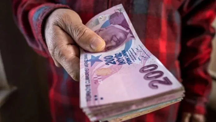 ING BANK’TAN 25.000 TL’YE VARAN PROMOSYON
ING Bank, emekli maaşını taşıyanlara 15.000 TL’ye varan ana promosyonun yanı sıra, ek nakit promosyonlarla birlikte toplamda 25.000 TL’ye kadar ödeme yapıyor. Kampanya, 1-28 Şubat 2025 tarihleri arasında geçerli olacak.
