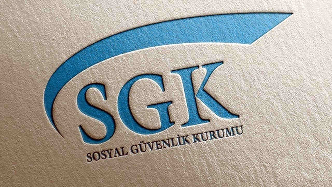 HAKSIZ İŞTEN ÇIKARILANLARA YENİ BİR HAK TANINIYOR
Sosyal Güvenlik Uzmanı İsa Karakaş, yeni düzenlemenin çalışanlar açısından çok önemli bir adım olduğunu belirtti. Karakaş, "Artık işten haksız bir şekilde çıkarılmışsanız ve arabuluculuk yoluyla ya da mahkeme kararı ile kıdem tazminatı ya da ihbar tazminatı almışsanız, bu durumu SGK'ya bildirebilirsiniz. Arabuluculuk tutanağı veya mahkeme kararıyla işten çıkarılma kodu değiştirilebilecek. Böylece işsizlik maaşı alabilir ve yeni iş başvurularınızda engel teşkil eden işten çıkarılma sebebini düzeltebilirsiniz" dedi.
