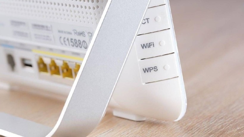 Bu dönüşüm sürecinden şehir merkezleri kadar kırsal bölgeler de doğrudan etkilenecek. Fiber optik altyapının henüz tamamlanmadığı yerlerde internet erişiminin nasıl sağlanacağı konusu ise büyük önem taşıyor. İnternet hizmetinin kesintisiz devam etmesi için kullanıcıların fiber optik bağlantıya yönlendirilmesi gerekiyor.