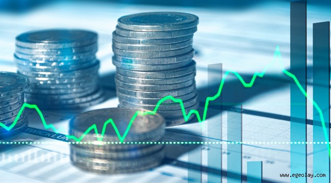 MEVDUATA OLAN İLGİ DEVAM EDİYOR
Ekonomideki dezenflasyon sürecinin etkisiyle TL mevduata yönelim artış gösteriyor. Borsa, döviz ve diğer yatırım araçları yerine daha stabil bir getiri sunan mevduat hesapları, yatırımcılar için cazip bir seçenek olmaya devam ediyor. Ancak, yüksek faiz döneminde büyük ilgi gören mevduat faizleri, faiz indirimi beklentisiyle düşüş eğilimi göstermeye başladı.
