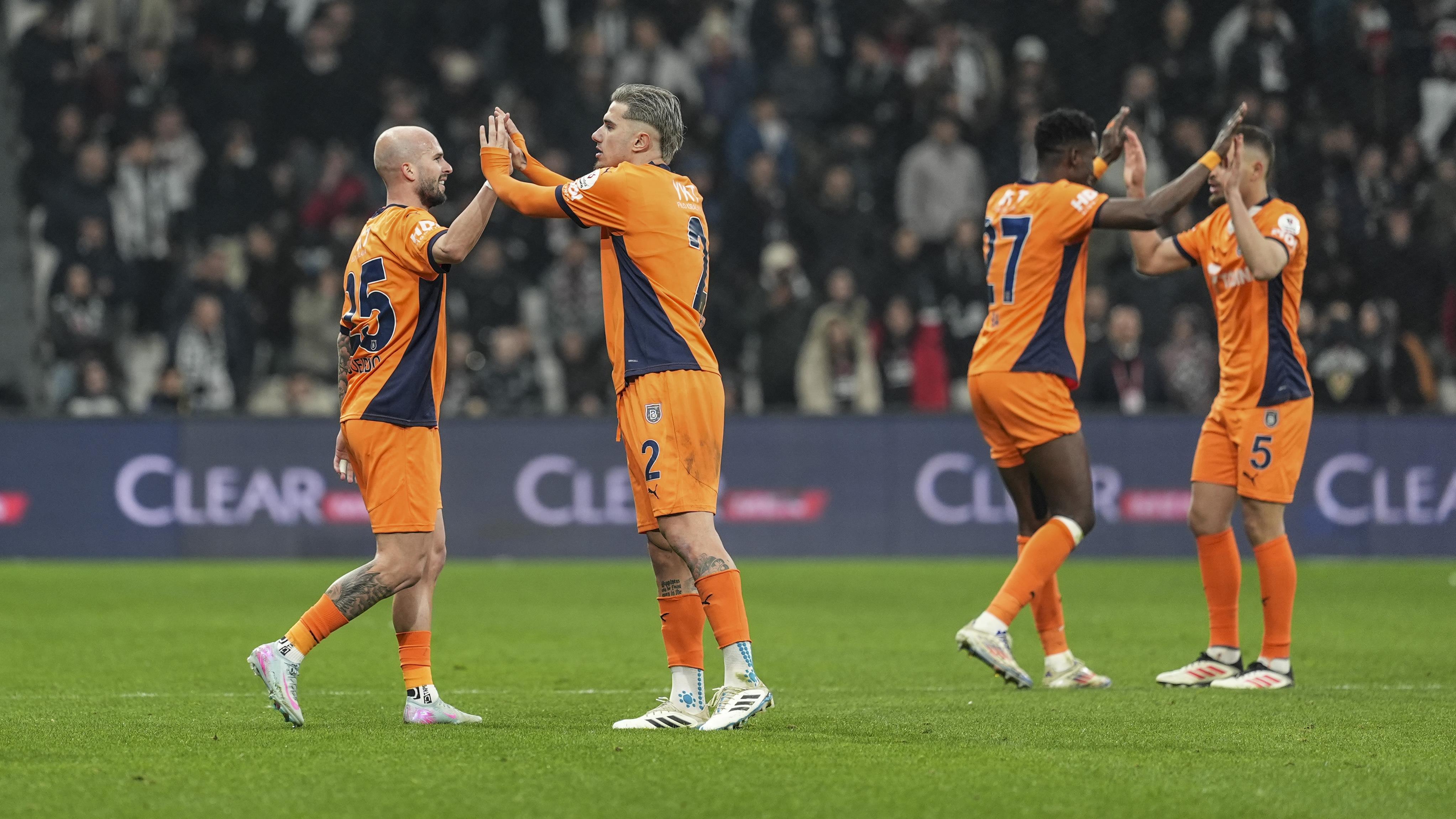 Aa 20250412 37615756 37615755 Besiktas Evinde Basaksehire Maglup Oldu (1)