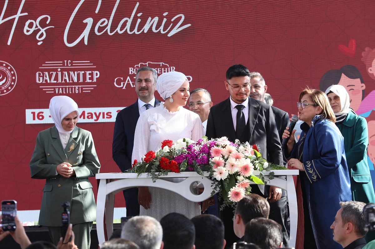 Başkan Fatma Şahi̇n’den Ai̇leye Destekte Dev Hamle! (1)