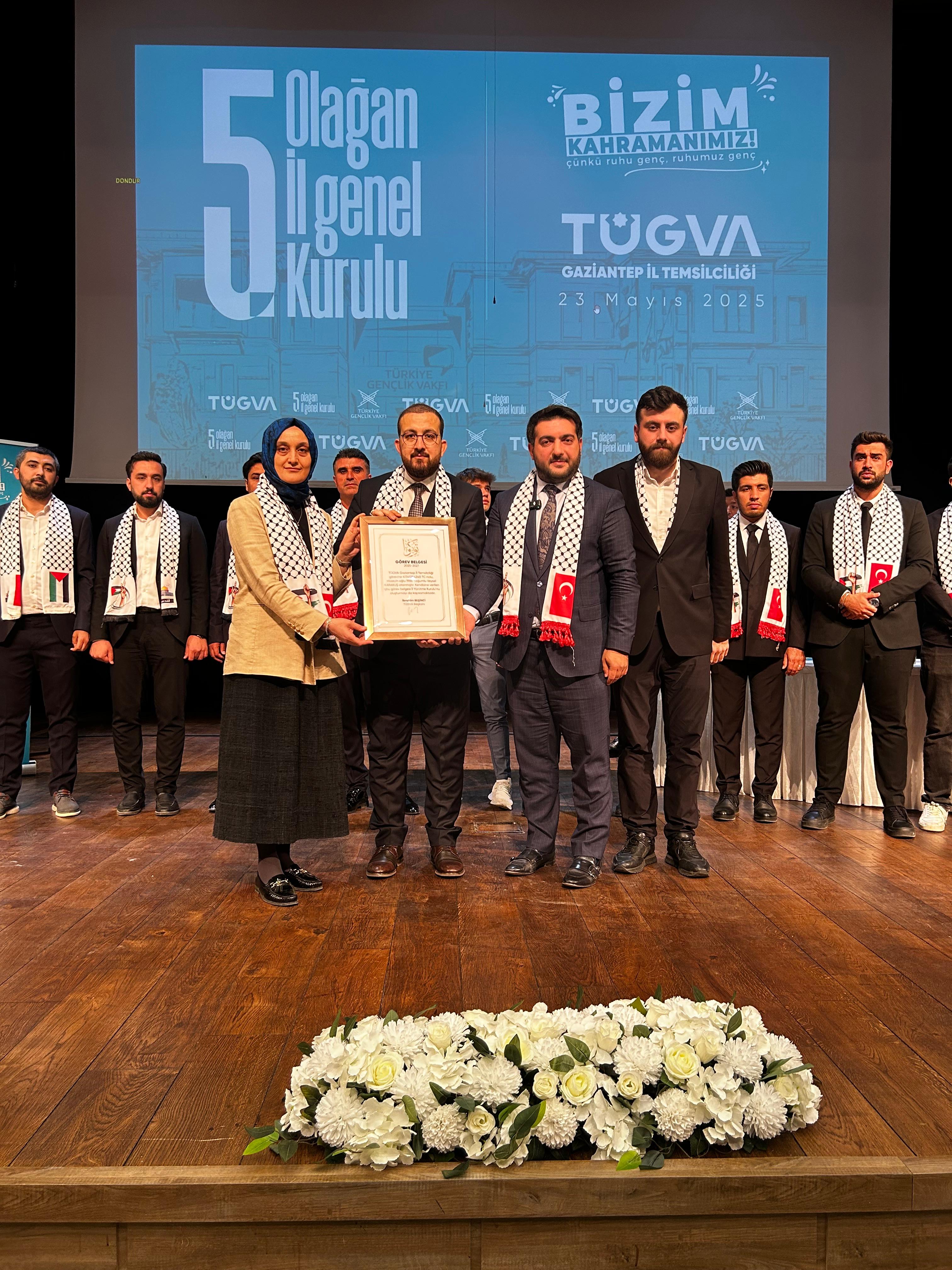 Güven tazeleyen ekip, gençliğe yönelik çalışmalarını daha da aktif ve verimli bir şekilde sürdürme kararlılığıyla yola devam edecek.