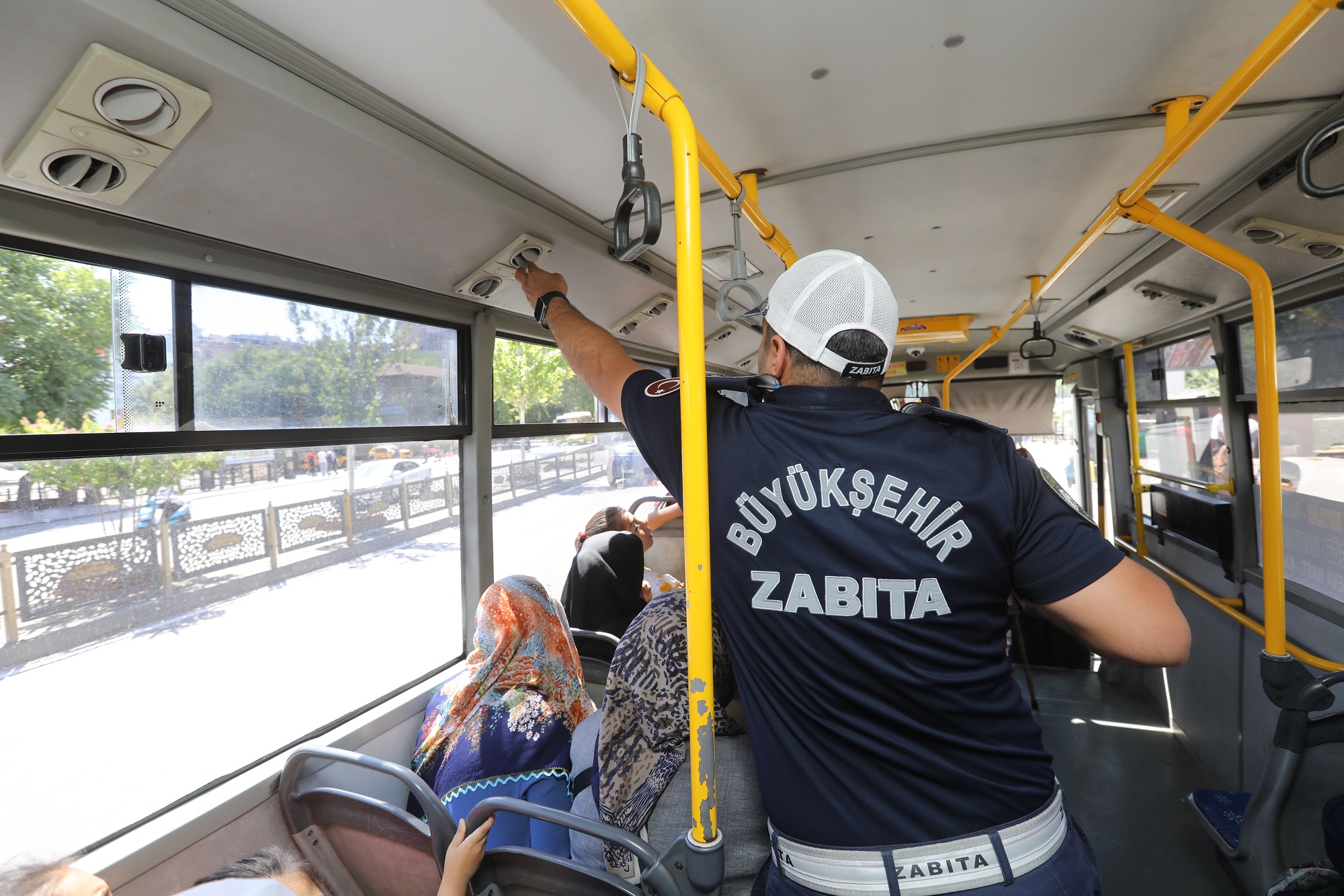 Gazi̇antep Büyükşehi̇r, Toplu Taşimada Kli̇ma Deneti̇mleri̇ni̇ Siklaştirdi (3)