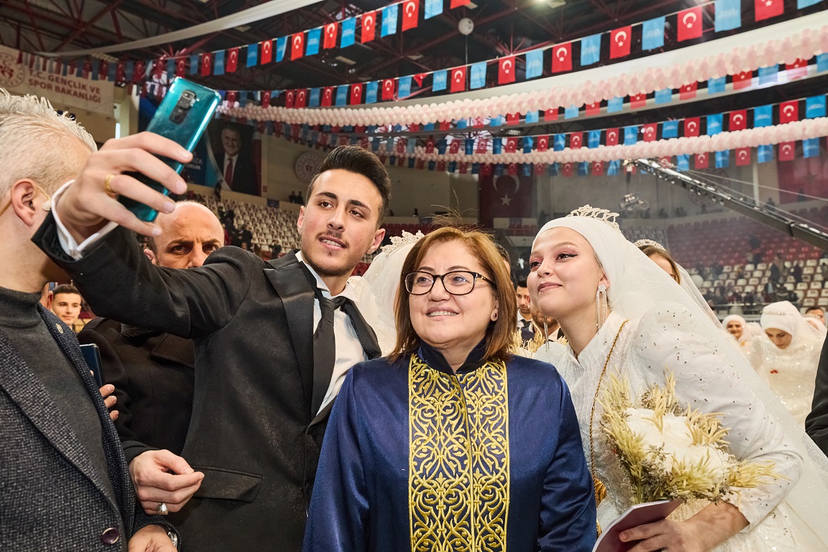Gazi̇antep’te Yeni̇ Evli̇ Çi̇ftlere Müjde Üstüne Müjde! (5)