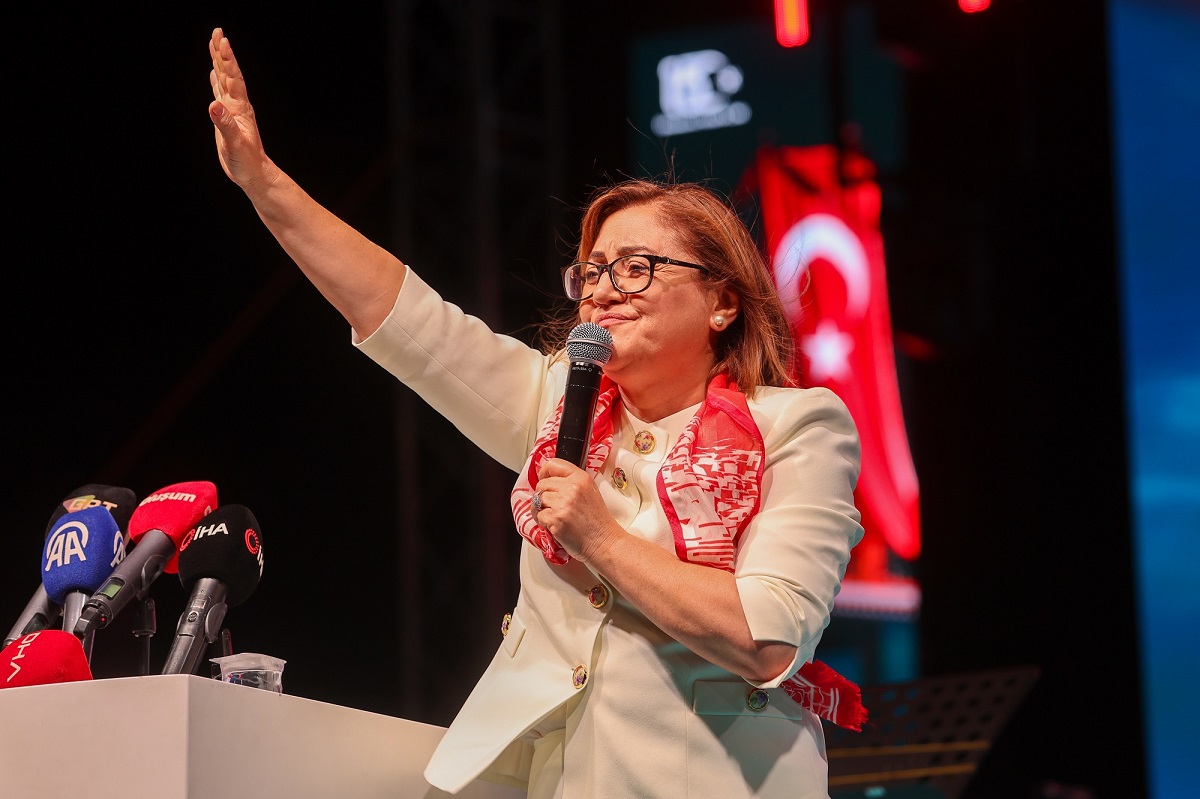 Gazi̇ Şehi̇rde Mi̇lleti̇n Kahramanlik Destani İçi̇n Meydanlar Yi̇ne Doldu (5)