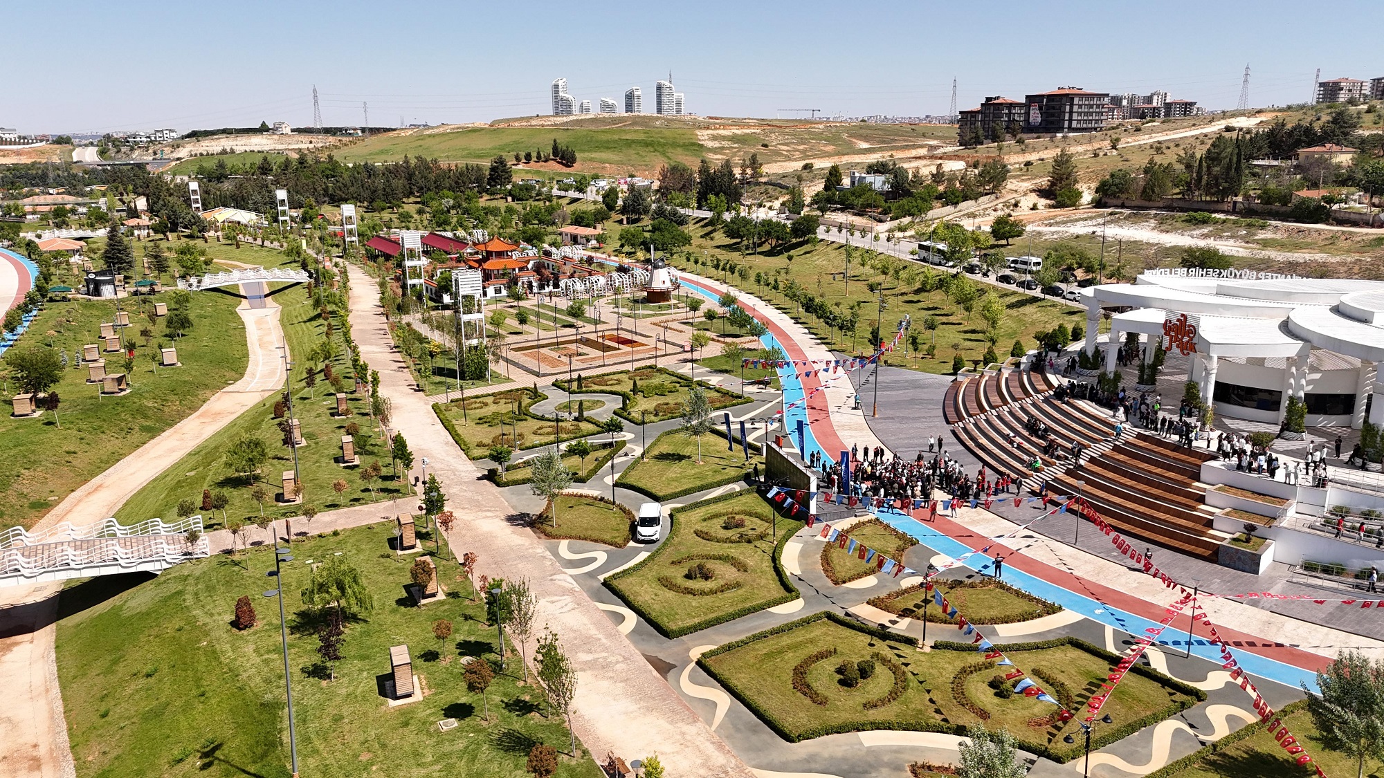 Gazi̇antep Büyükşehi̇r’den Yeni̇ Evli̇ Çi̇ftlere Unutulmaz Bi̇r Hedi̇ye (1)