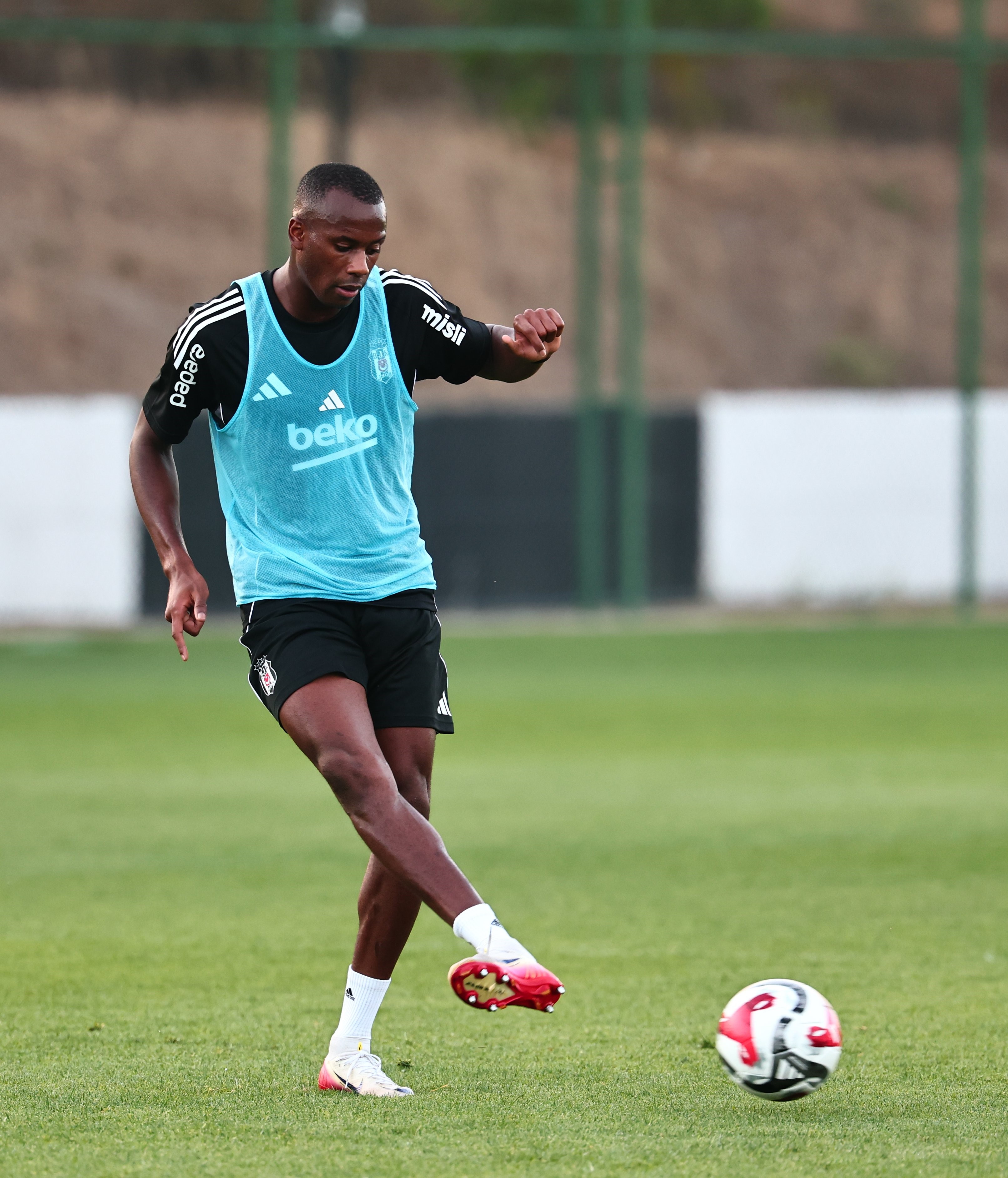 Tiago Djalo, ilk antrenmanına çıktı!