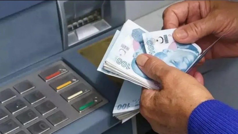 Halkbank
10.000 TL - 14.999,99 TL brüt maaşa / 8.000 TL
15.000 TL - 19.999,99 TL / 10.000 TL
20.000 TL ve üzeri / 12.000 TL promosyon ödemesi yapılıyor.

