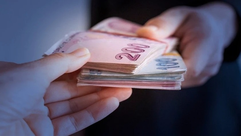 Tahsis numarası son rakamı 2 ve 0 olanlar her ayın 28'inde emekli maaşlarını alacak.