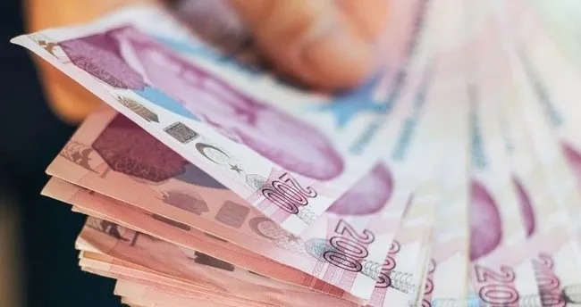 Ayrıca, emeklilik fonlarının daha şeffaf ve etkin bir şekilde yönetilmesi de bu modelin getirdiği önemli yeniliklerden biri olarak öne çıkıyor.