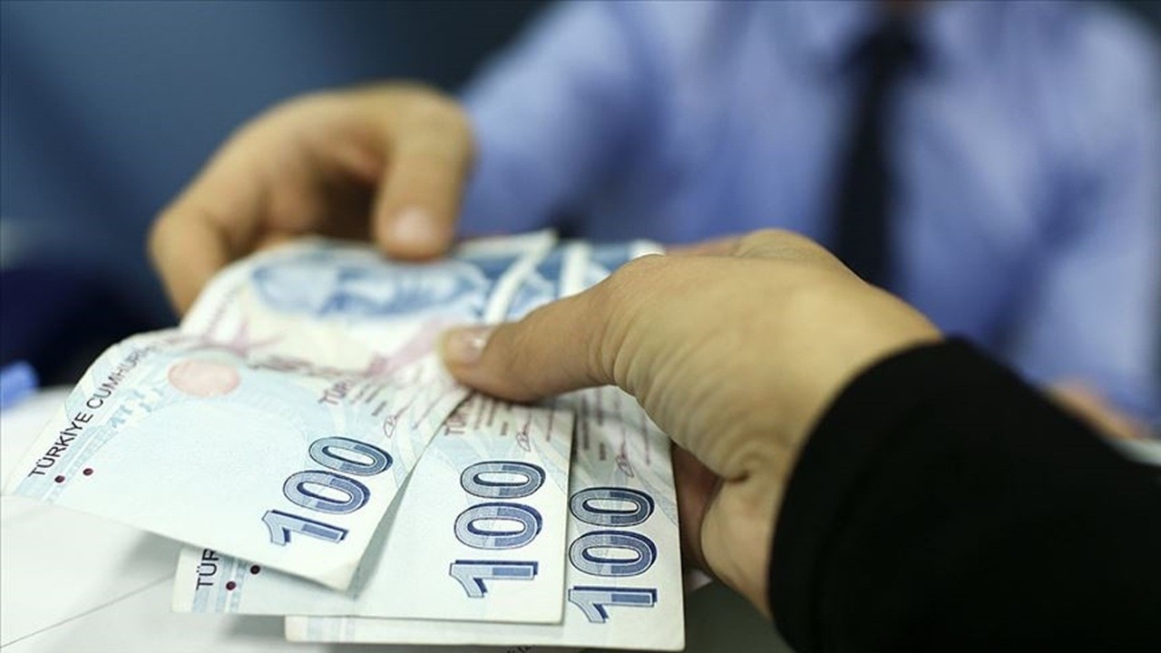 İYİMSER AÇIKLAMALAR TEPKİ ÇEKİYOR