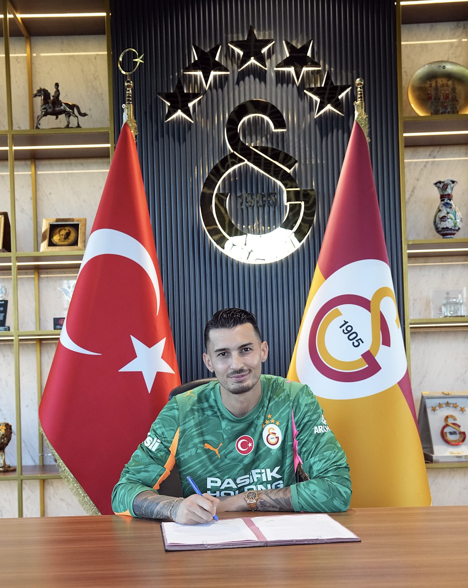 Uğurcan Çakır imzayı attı! İşte ilk sözleri…