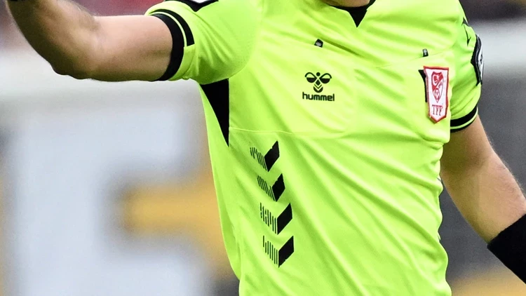 Türkiye Futbol Federasyonu (TFF), bahis oynadığı tespit edilen 152 hakemin Profesyonel Futbol Disiplin Kurulu’na sevk edildiğini açıkladı.