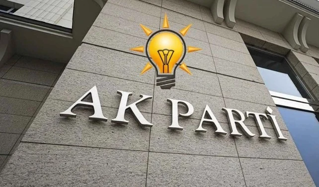 AK Parti Gaziantep Nizip ilçesinde yaşanan istifaların ardından yeni atamalar yapıldı! İşte o isimler…