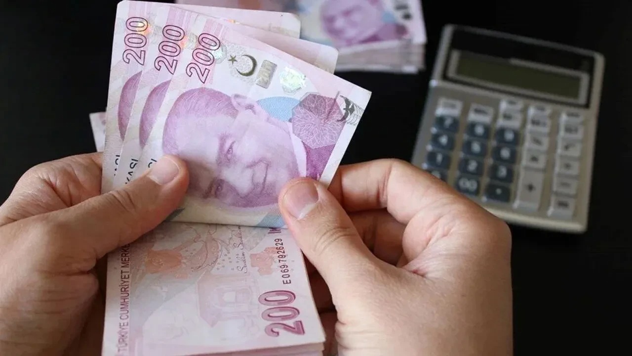 YÜZDE 50
Brüt ücret: 39.008 TL
Net ücret: 33.156 TL.