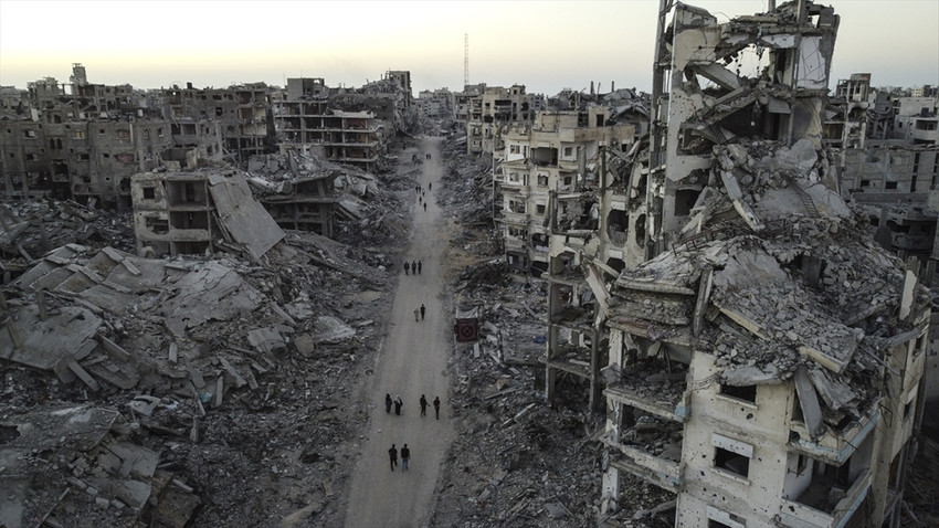 İsrail Başbakanı Binyamin Netanyahu’nun düzenlediği güvenlik toplantısının ardından ateşkesin devam ettiği Gazze Şeridi’ne derhal güçlü saldırılar düzenlenmesi talimatı verdi.