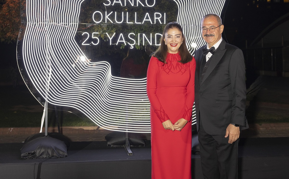 Sanko Okullari 25 Yaşinda 7