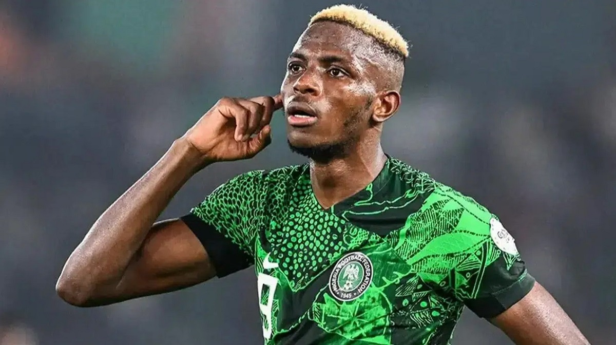 Osimhen’den Kötü Haber! Maça Devam Edemedi! Gözyaşlarıyla Oyundan Çıktı 2