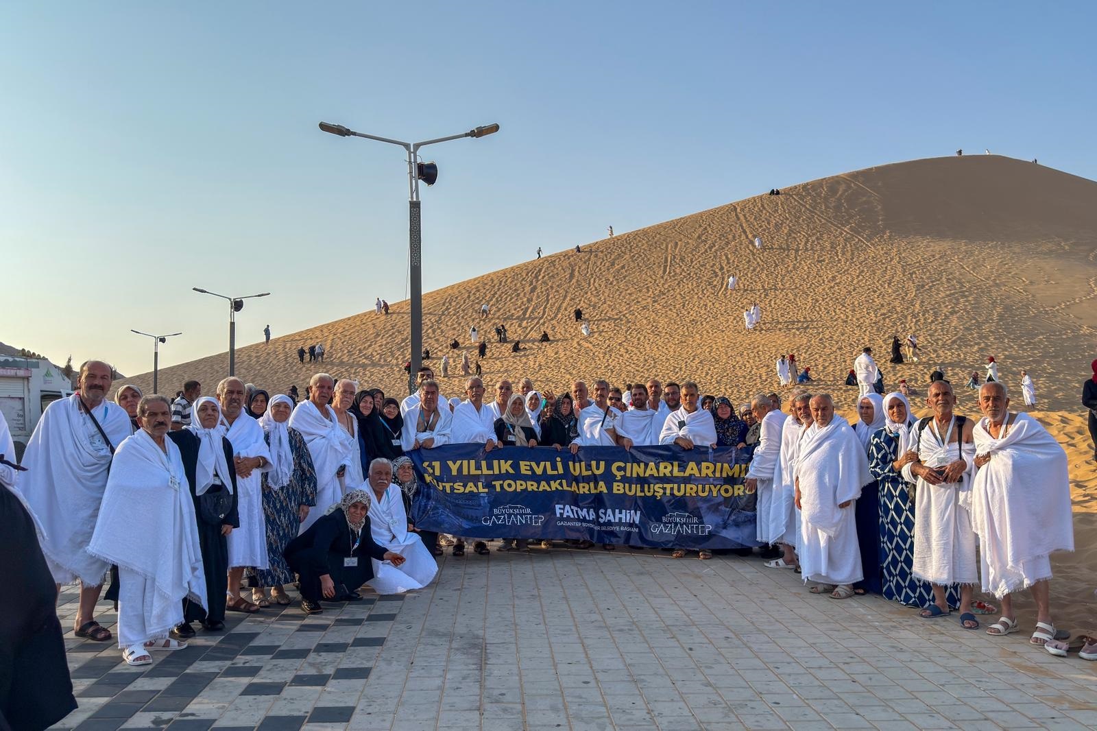 Umre Zi̇yareti̇nde İki̇nci̇ Kafi̇le Yurda Döndü (1)