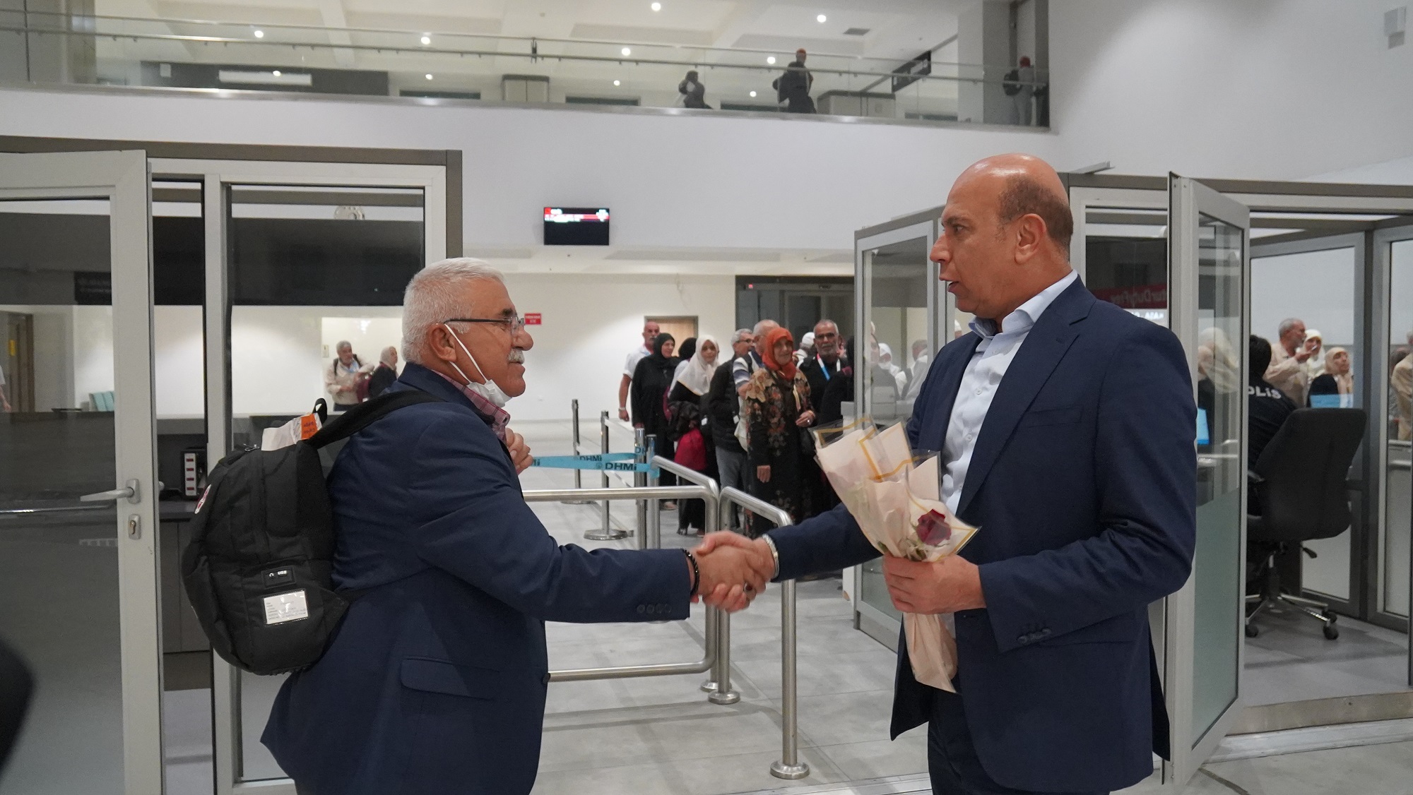 Umre Zi̇yareti̇nde İki̇nci̇ Kafi̇le Yurda Döndü (4)