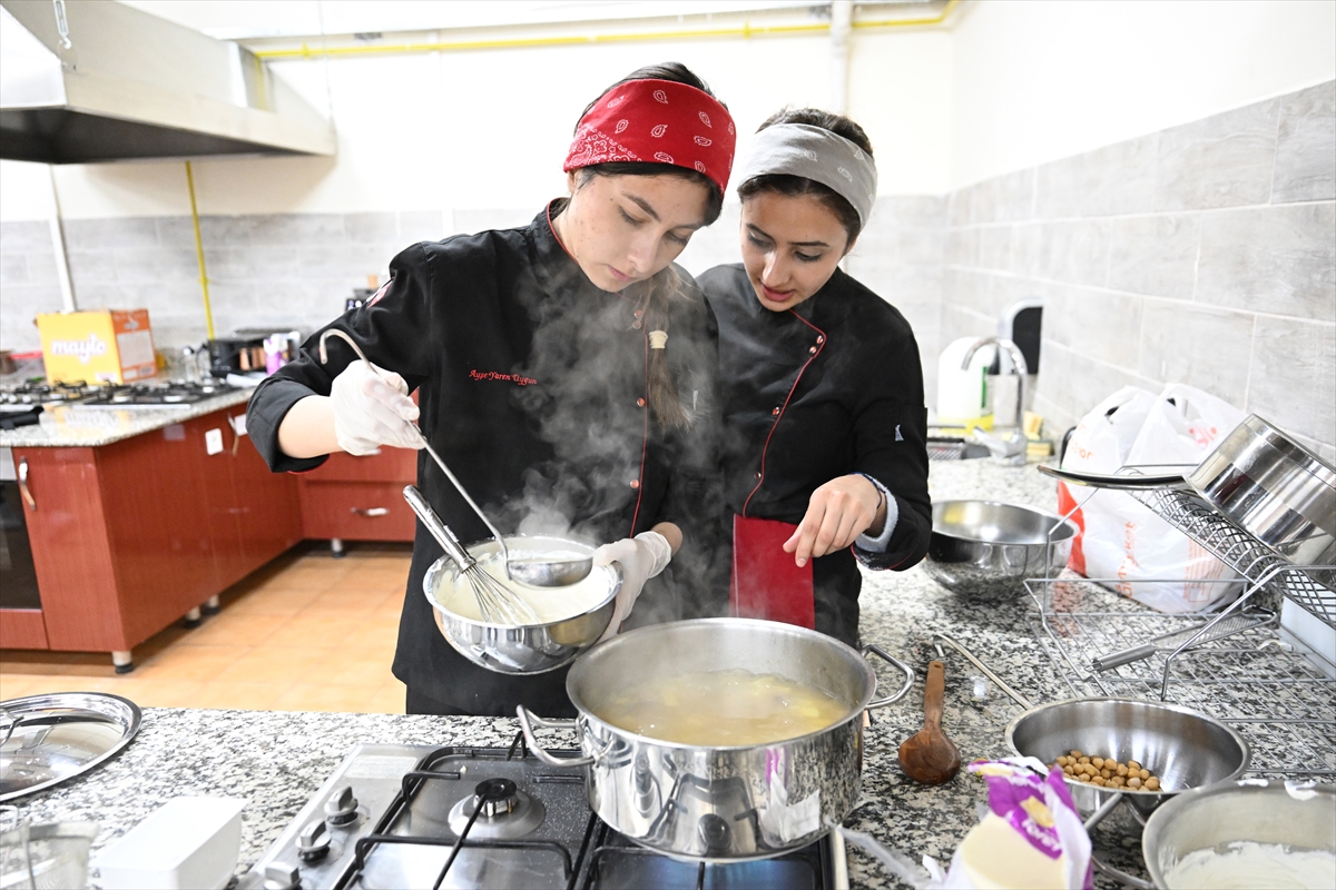 A A 20251222 40047019 40046998 U N I V E R S I T E O G R E N C I L E R I O S M A N L I Y E M E K L E R I N I Y E N I L E B I L I R P A R F U M L E R L E P A Z A R L A M A K I S T I Y O R