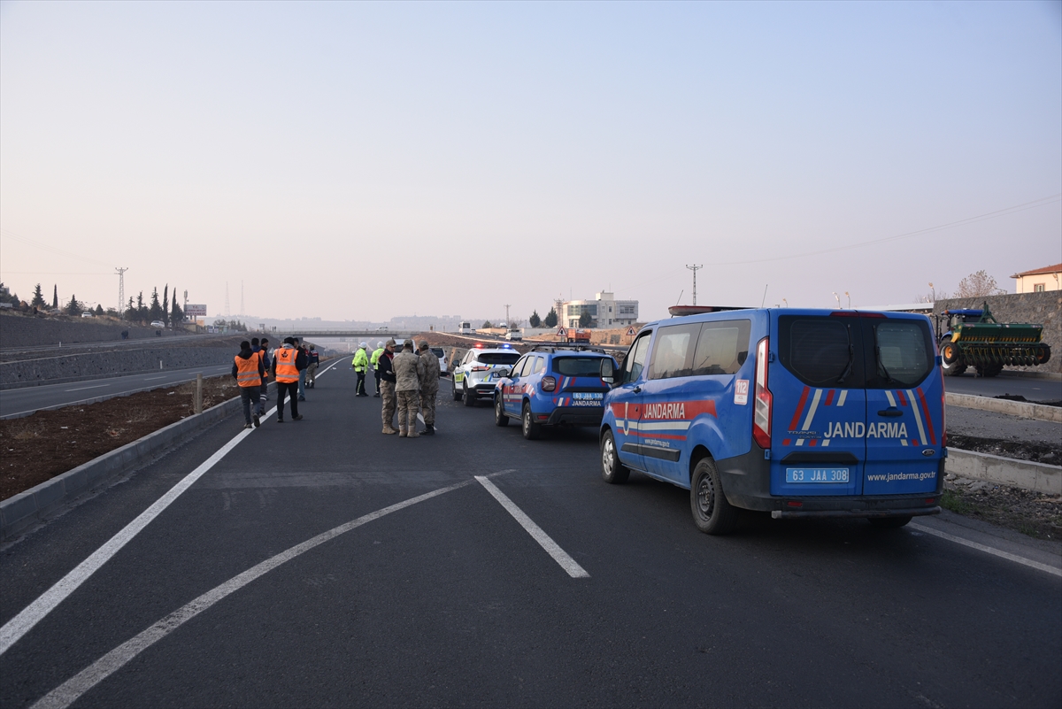 A A 20251224 40061345 40061344 S A N L I U R F A D A M I N I B U S V E H A F I F T I C A R I A R A C I N C A R P T I G I Y A Y A O L D U