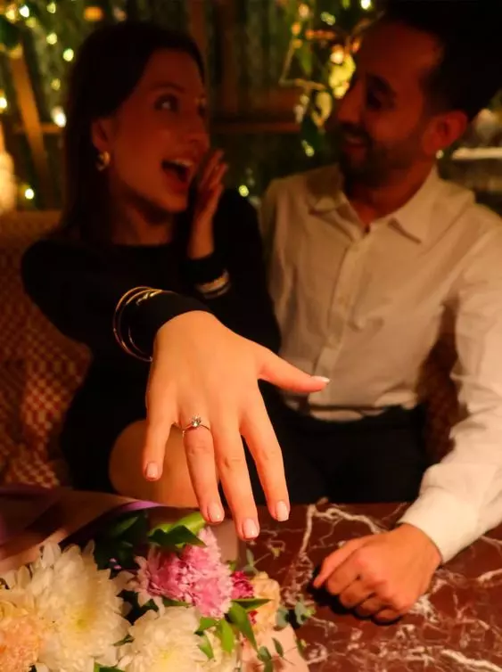 Selena Nin Nazli Si Evleniyor Iste Mustakbel Esi 19366931 5537 M