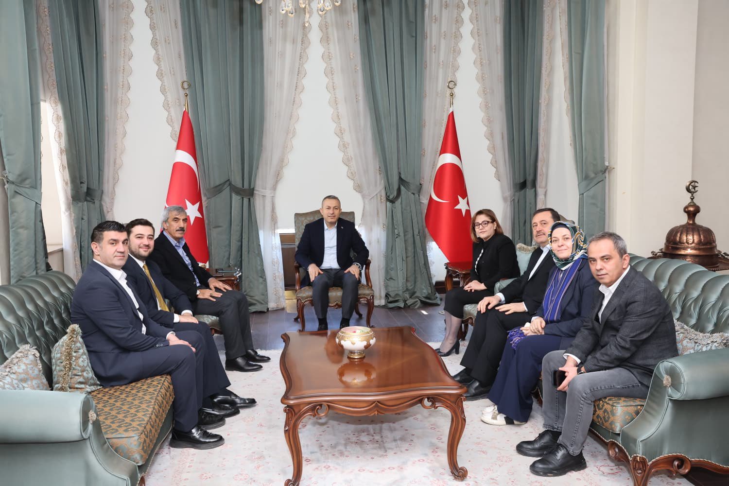 G T Vigl X U A A B O Zc