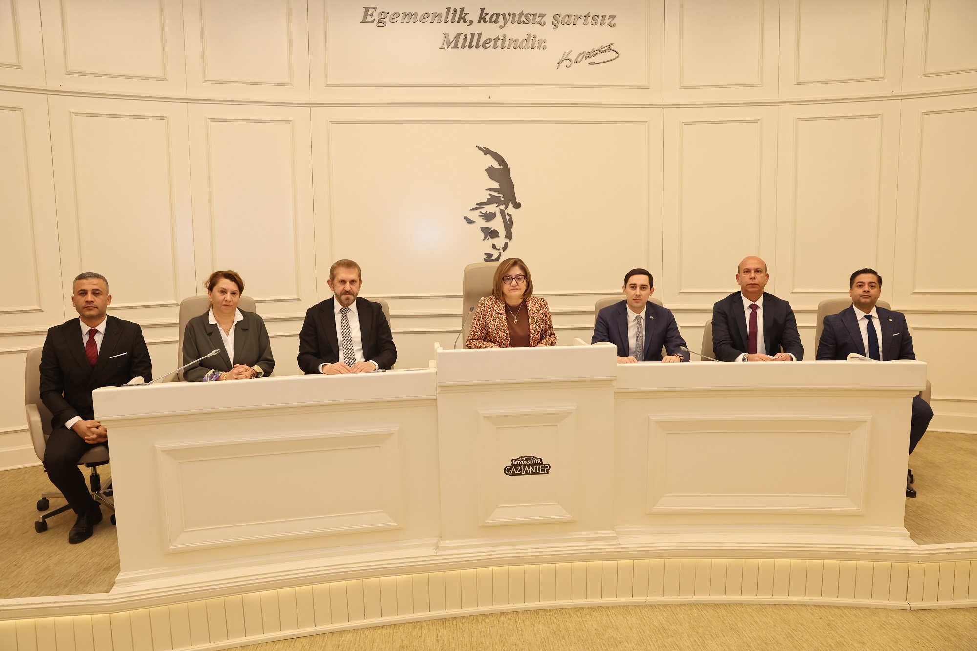 Büyükşehi̇rden Personele Rekor Zam! (1)