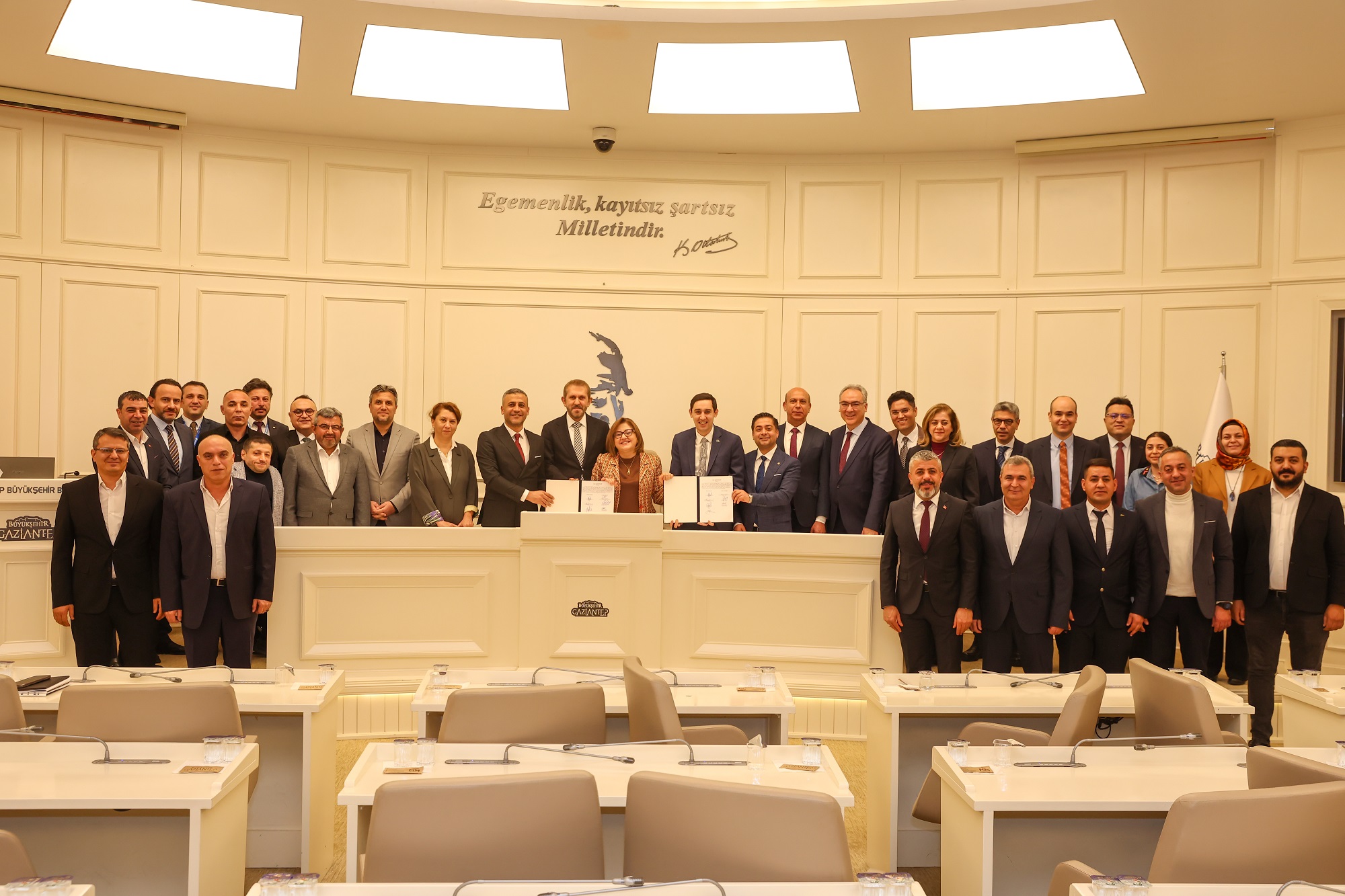 Büyükşehi̇rden Personele Rekor Zam! (4)