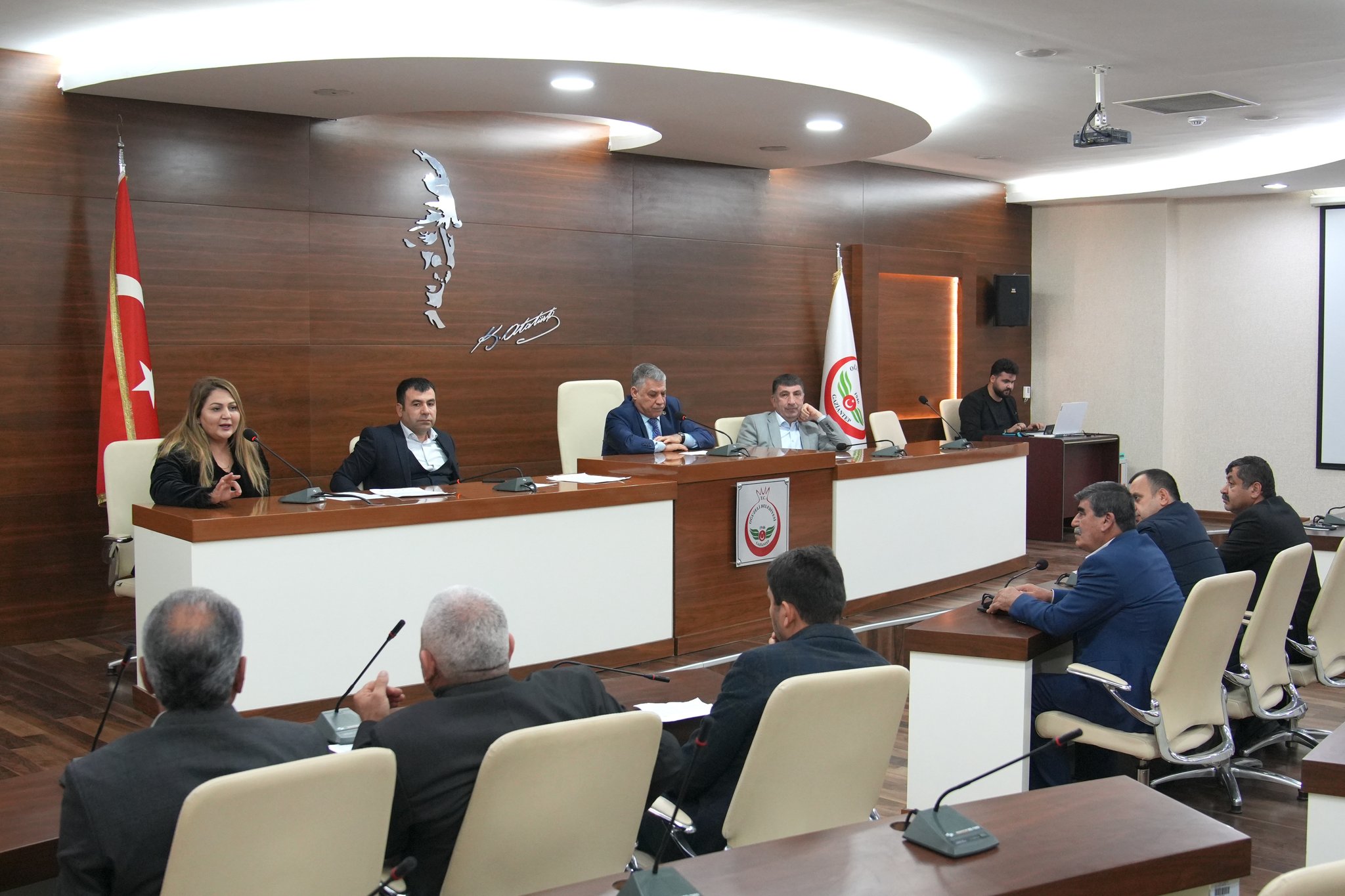 H A Tdi Yi Xw A A X Up O