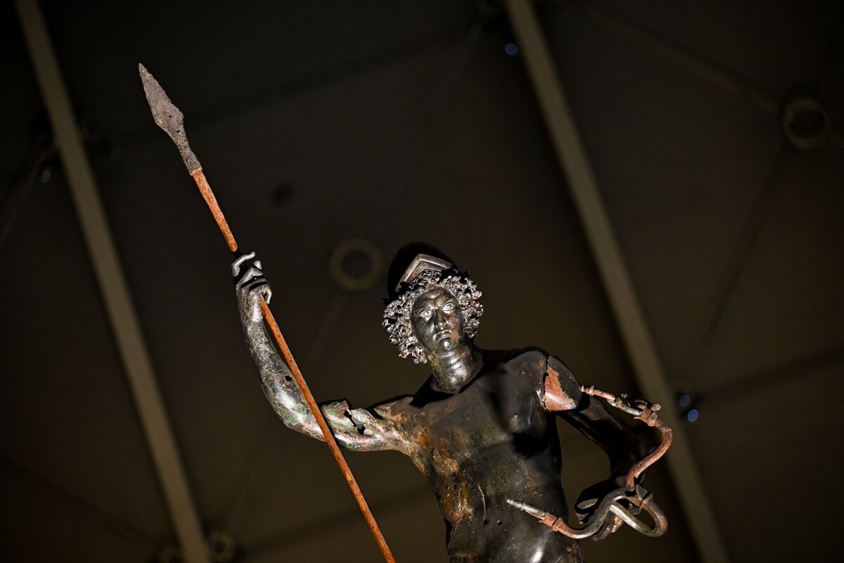 A A 20260303 40718756 40718752 Z E U G M A D A Y A K L A S I K 2 B I N Y I L L I K M A R S H E Y K E L I N E S E Y I R P L A T F O R M U Y A P I L D I