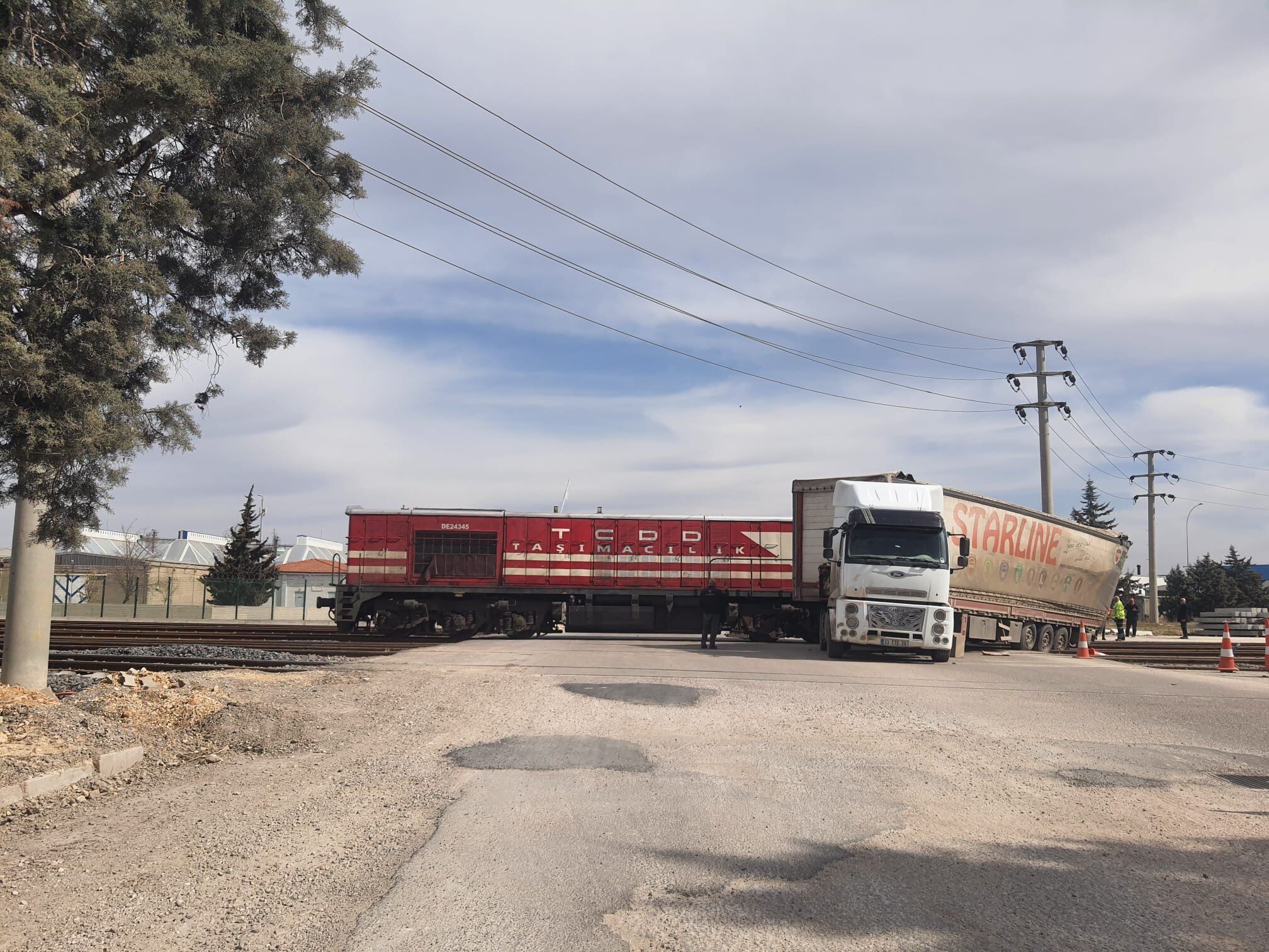 H Cuhxp2B A A A8 M V A