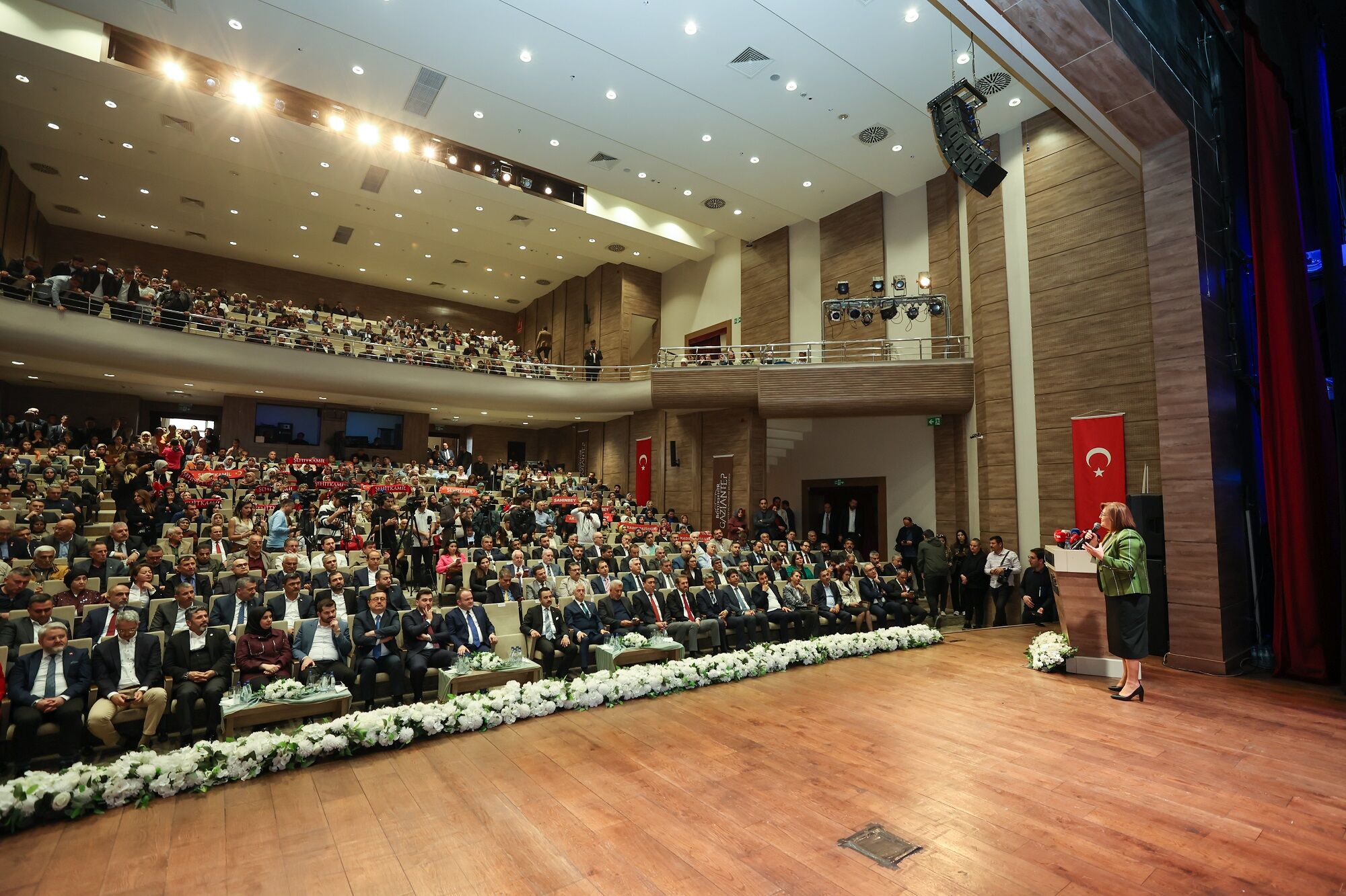 Gazi̇antep Büyükşehi̇r’i̇n Eserleri̇ Ve Hedefleri̇ Basin Lansmaninda Anlatildi (4)