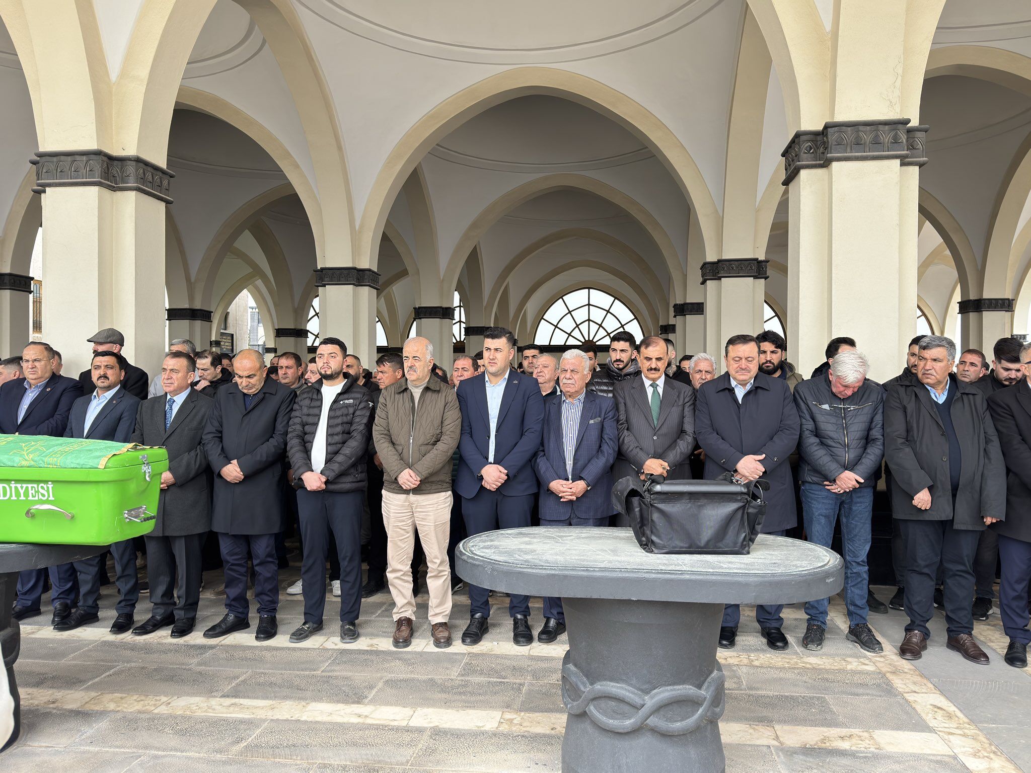 H Fdc0 Jo Wg A Akwh R