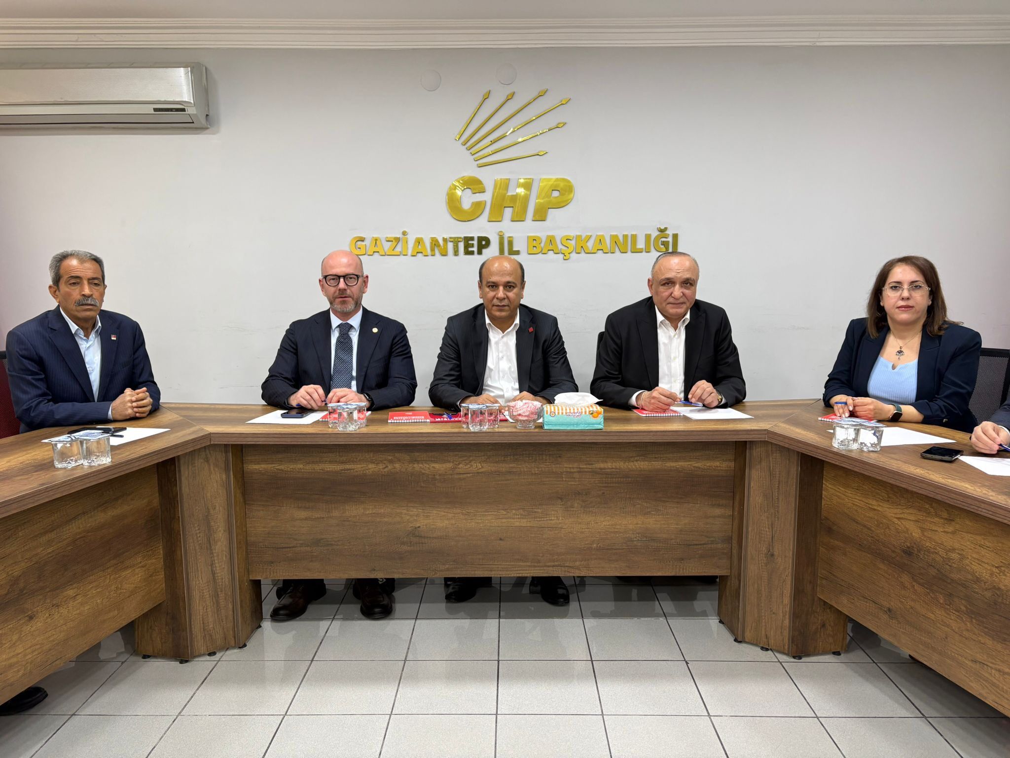 H G Qd J F I Wk A Au U Is