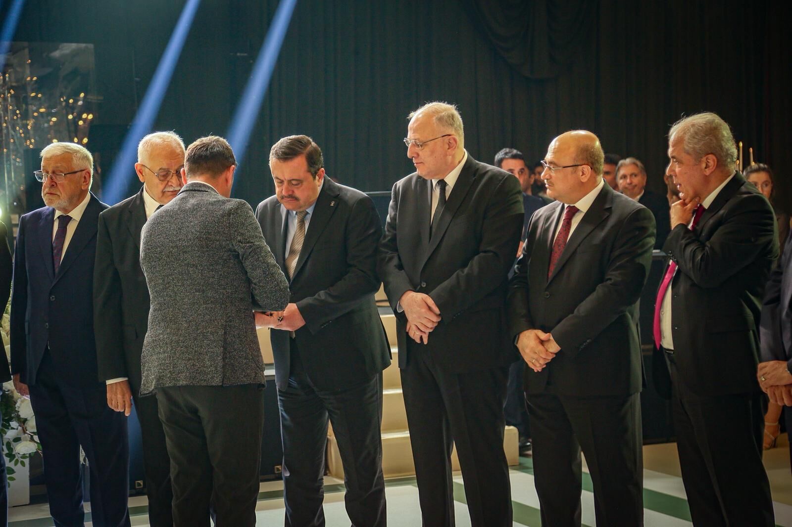 H Gsj F K Xg A E Kqg C