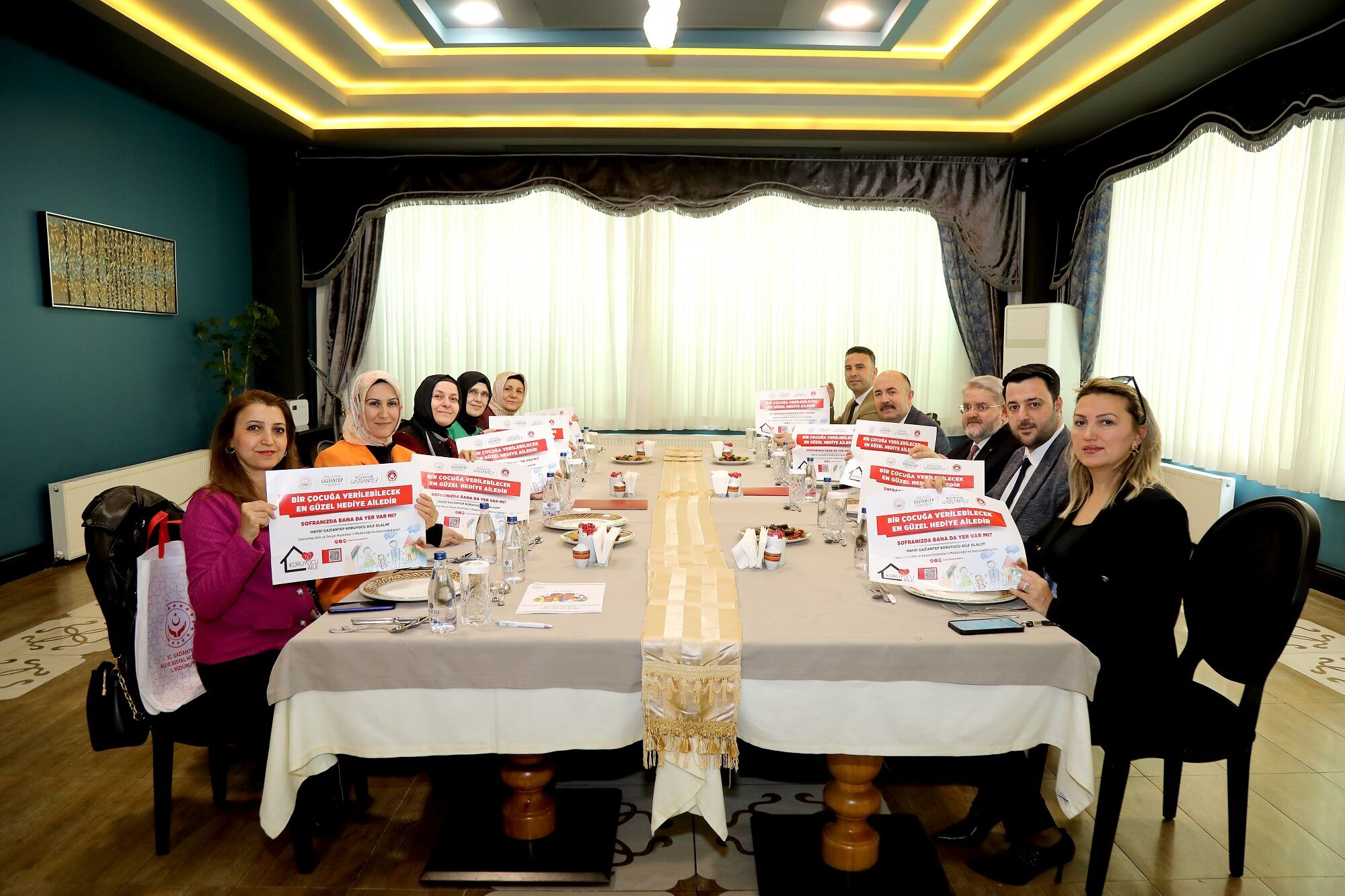 “Haydi̇ Gazi̇antep Koruyucu Ai̇le Olalim” Ve “Sofranda Bana Da Yer Var Mi” Temali Yemek Altliklari Tanitildi (3)