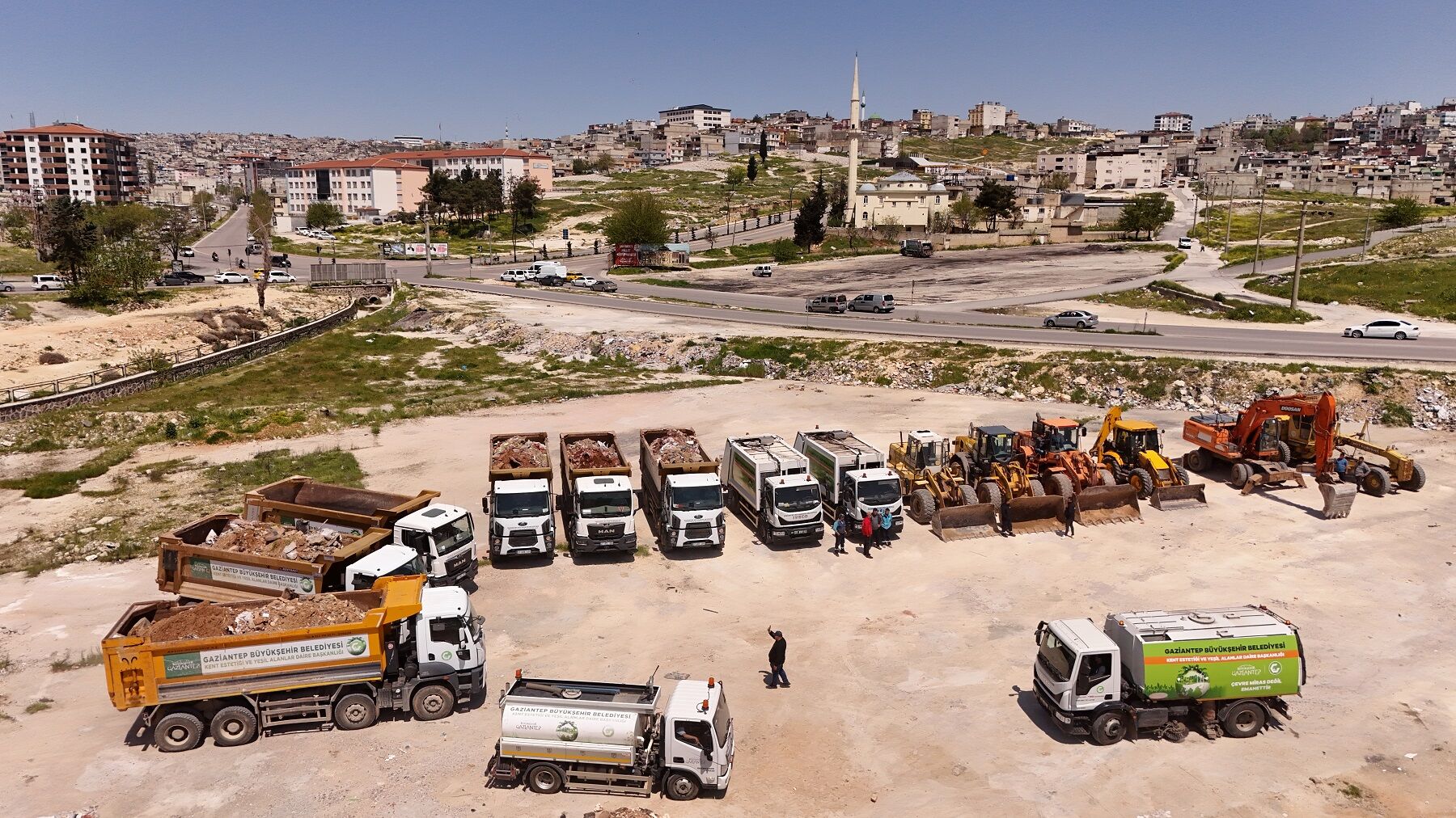 Gazi̇antep Büyükşehi̇r’den Bahar Temi̇zli̇ği̇ Seferberli̇ği̇ (1)