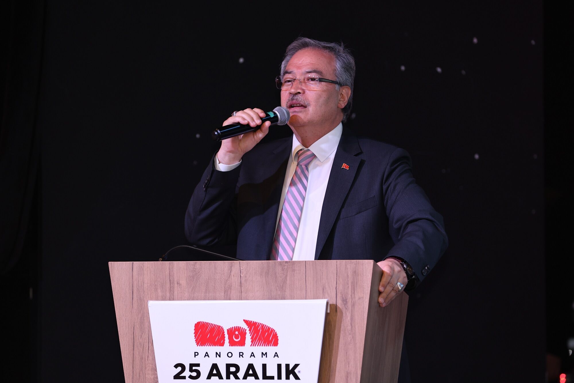 Gazi̇antep’te Sanatla Yükselen Öğrenci̇ler Ödüllendi̇ri̇ldi̇ (2)