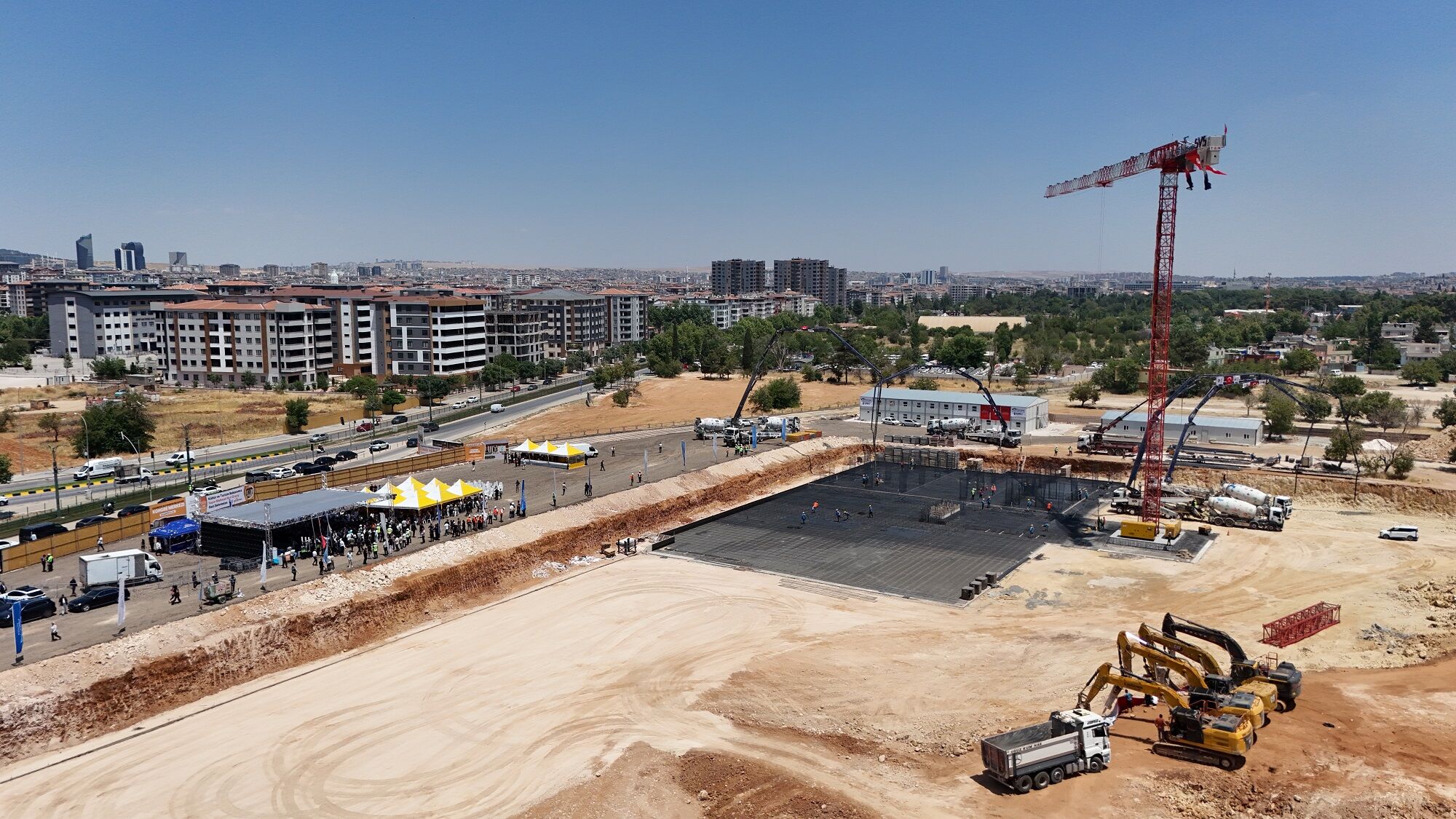 Bakan Ersoy’un Katilimiyla Kongre Ve Fuar Merkezi̇’ni̇n Temeli̇ Atildi (2)