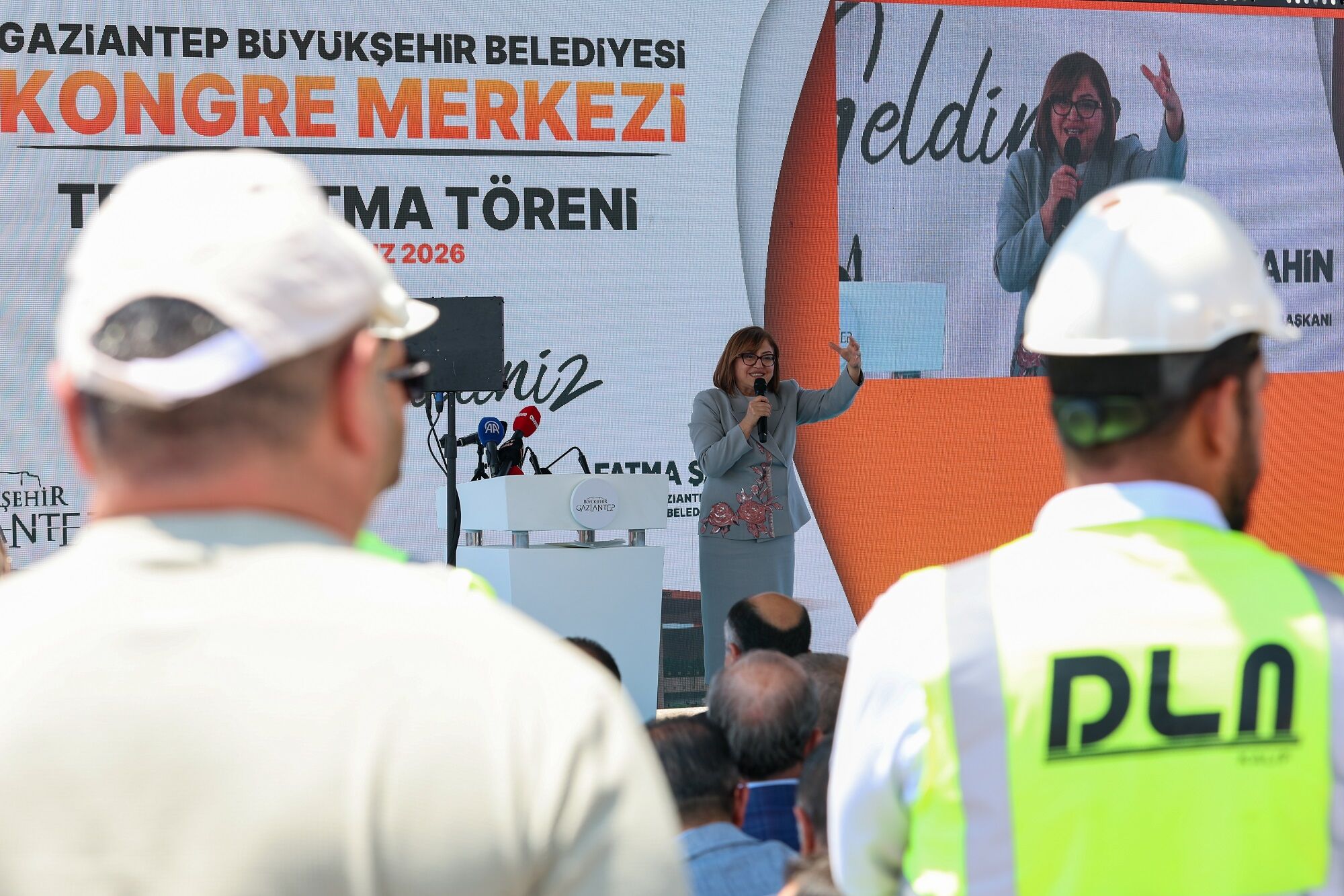 Bakan Ersoy’un Katilimiyla Kongre Ve Fuar Merkezi̇’ni̇n Temeli̇ Atildi (9)