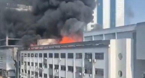 Gaziantep Halı Sarayı’nda yangın! Çok sayıda ekip sevk edildi