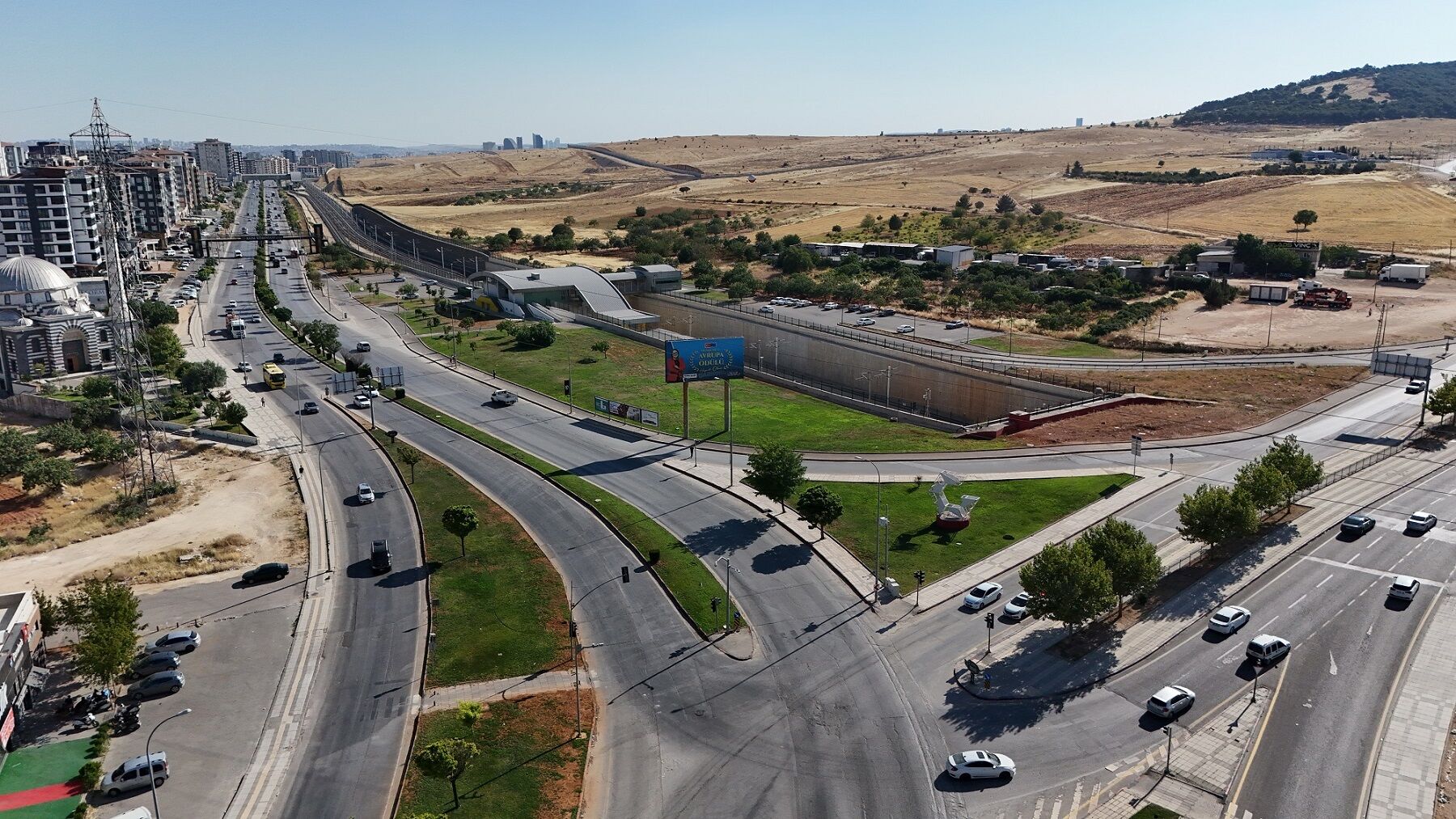 Gazi̇antep Büyükşehi̇r Asfalt Çalişmalarina Araliksiz Devam Edi̇yor (4)