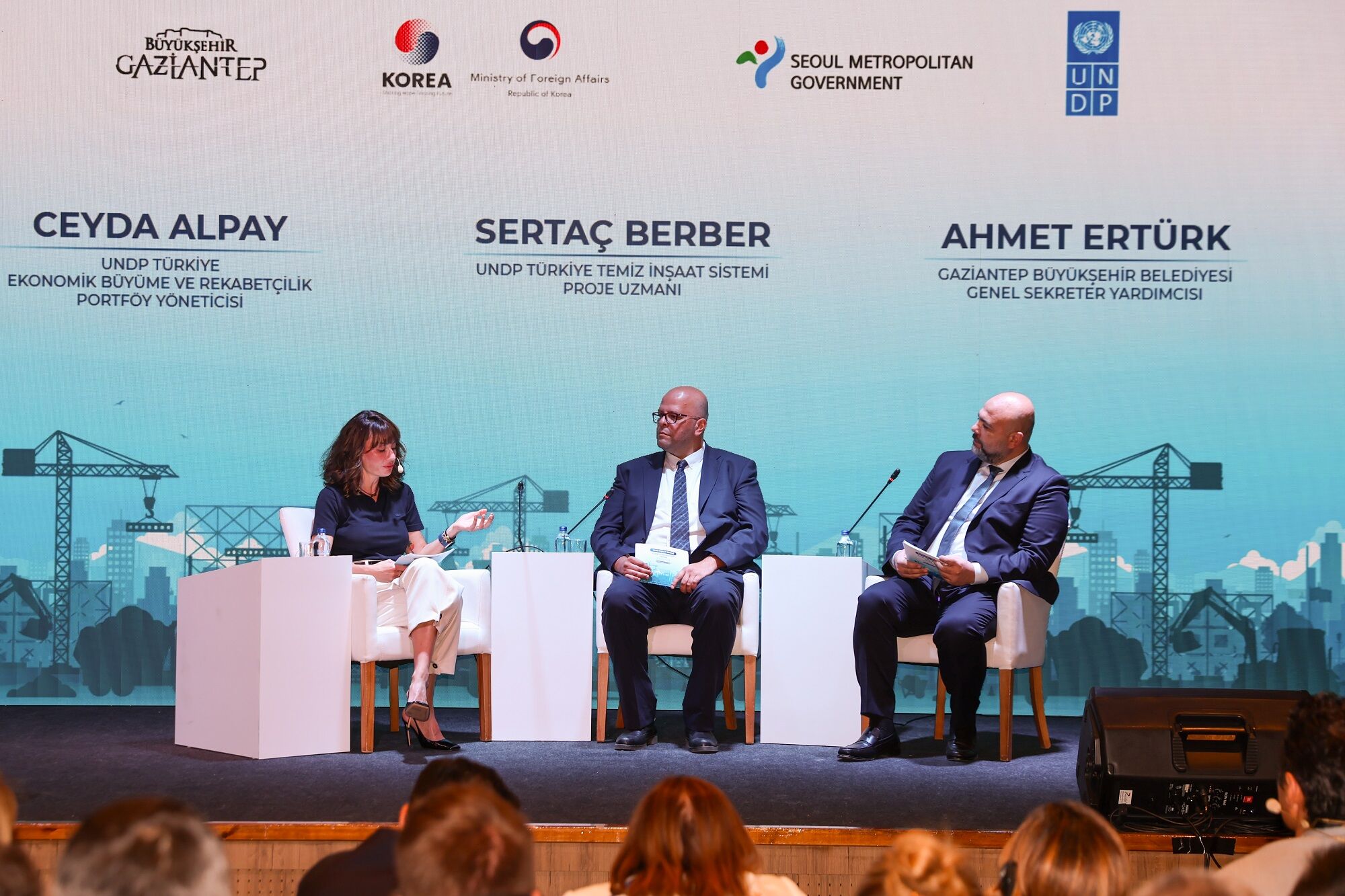 Gazi̇antep Büyükşehi̇r’den Türki̇ye’ye Model Şeffaflik Uygulamasi! (6)
