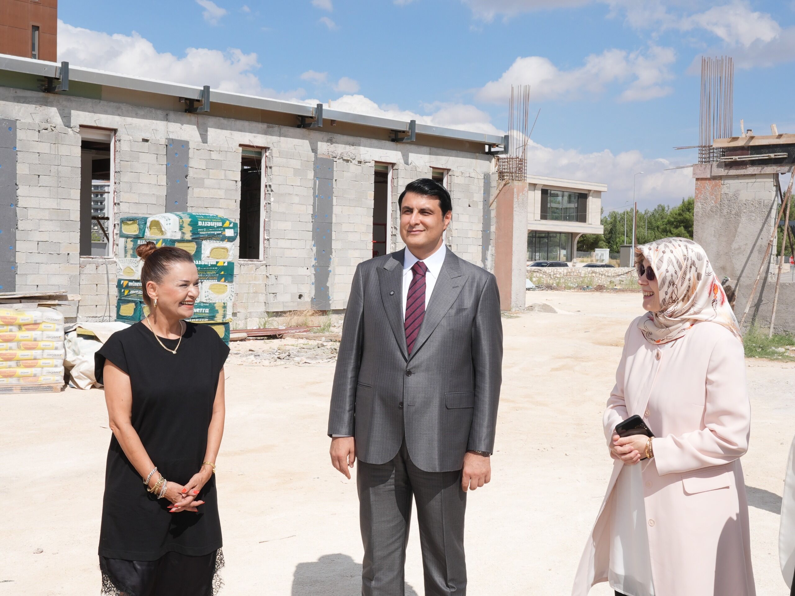 Gaziantep Otizm Vakfı Okulu inşaatında inceleme yaptılar…